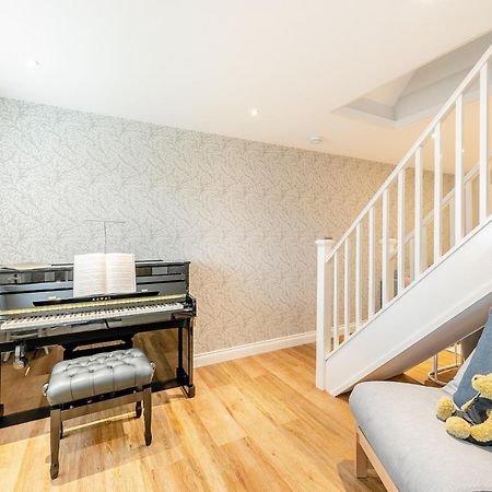 Annes Cottage Strines Екстериор снимка